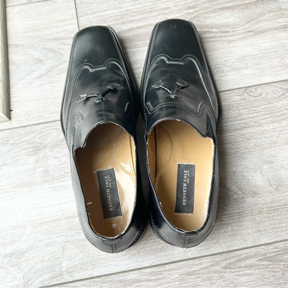 Kenneth Cole Black Leather Square Tod Tassel Loafer - Picture 7 of 16